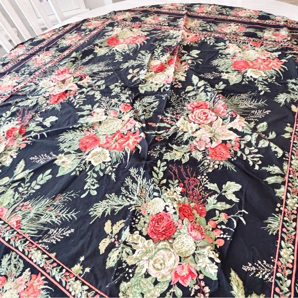 APRIL CORNELL Merry Black Antique Holiday Tablecloth Floral Holly Pine 66” X 70” - Picture 3 of 9